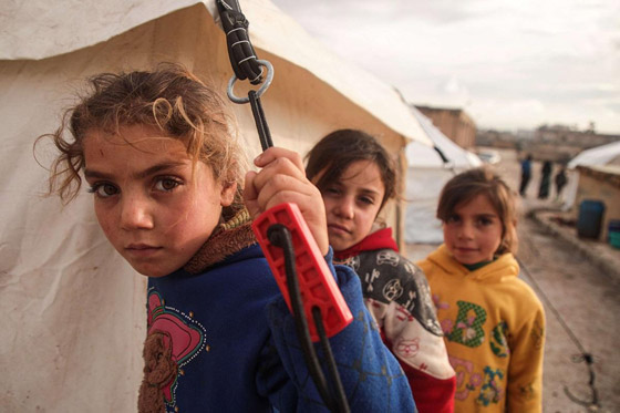اليأس يتملكهم.. غالبية أطفال سوريا الذين نكلت الحرب بهم لا يرغبون بالعودة إلى بلادهم صورة رقم 2