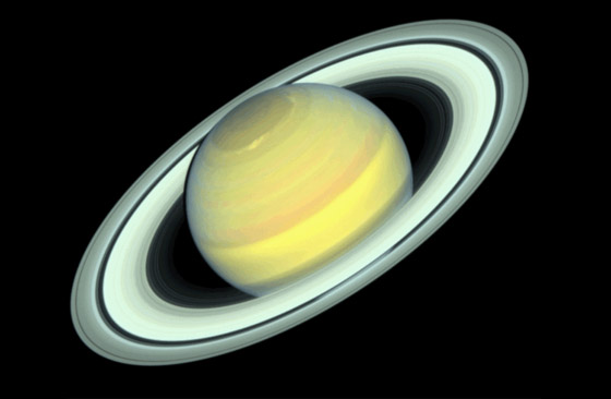 تلسكوب هابل يُظهر الانتقال الملون المذهل بين الفصول على كوكب زحل صورة رقم 3