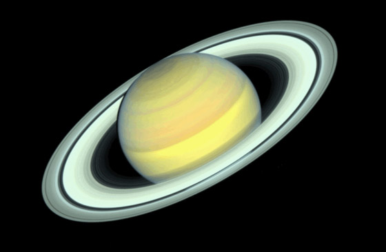 تلسكوب هابل يُظهر الانتقال الملون المذهل بين الفصول على كوكب زحل صورة رقم 4