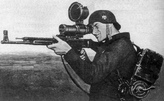 أول منظار في التاريخ.. سلاح ألماني مرعب بالحرب العالمية صورة رقم 3