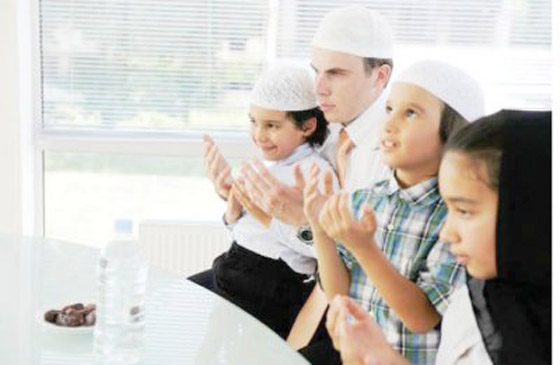 7 عادات جميلة يجب تعليمها للأطفال في رمضان صورة رقم 5