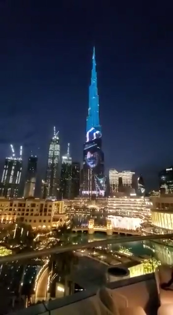 إضاءة برج خليفة بصورة محمد رمضان – بالفيديو صورة رقم 3