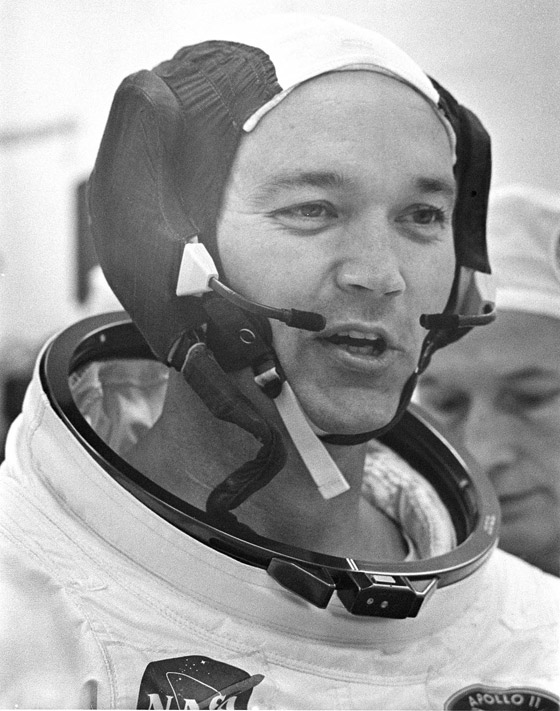 وفاة رائد الفضاء الأمريكي المنسي والأكثر عزلة الذي شارك بأول رحلة للقمر صورة رقم 6