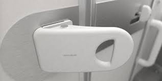 ابتكار جديد لحمامات الطائرات لمنع خطر عدوى فيروس كورونا صورة رقم 4