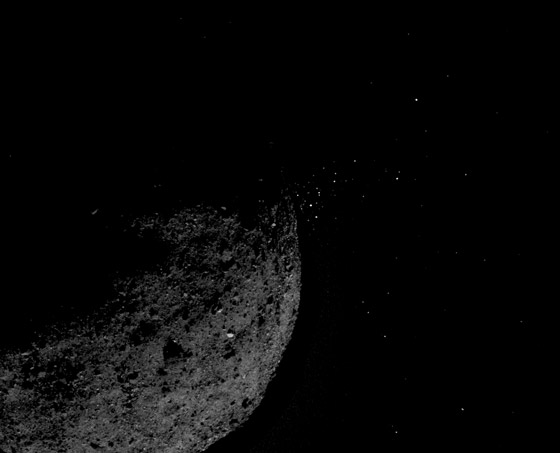 مسبار أمريكي ينقل إلى الأرض 60 غراما من صخور أخطر كويكب صورة رقم 2