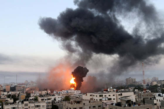فيديو وصور: العدوان الإسرائيلي على غزة يحصد 67 قتيلا و388 جريحا صورة رقم 4