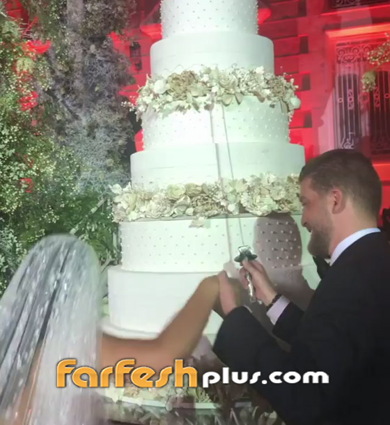 صور وفيديو - إطلالة ملكية للإعلامية اللبنانية جيسيكا عازار بالفستان الأبيض في حفل زفافها صورة رقم 3