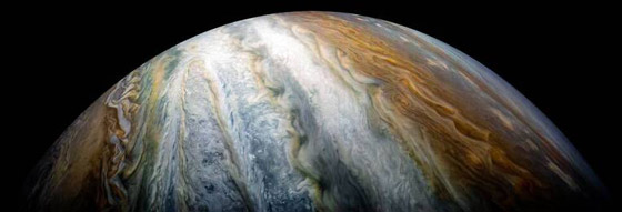 بالفيديو والصور: ناسا تنشر مشاهد مذهلة لكوكب المشتري وأكبر أقماره صورة رقم 9