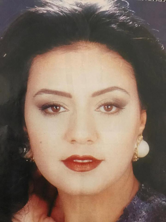صورة قديمة لـ رانيا يوسف منذ 27 عامًا تنشر للمرة الأولى.. هل كانت أجمل قبل العمليات؟ صورة رقم 2