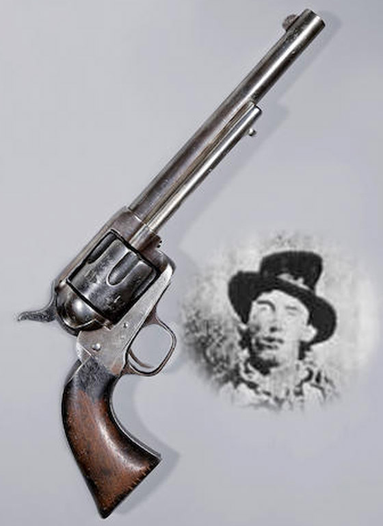 بيع مسدس استخدم في قتل أشهر مجرمي الغرب الأمريكي في مزاد صورة رقم 5