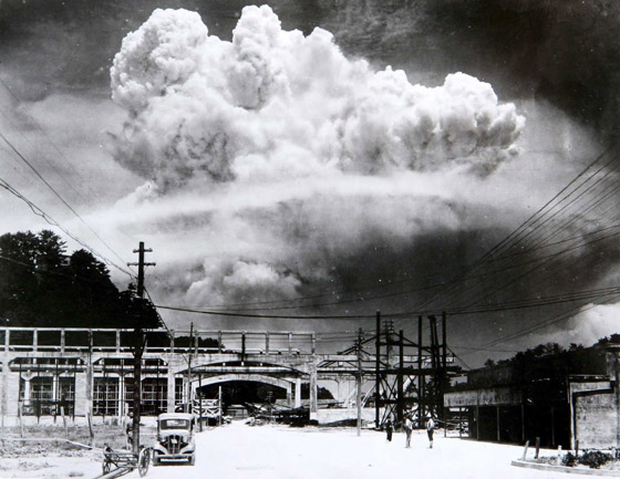 ياباني نجا من قصف القنبلتين الذريتين بأعجوبة! صورة رقم 2