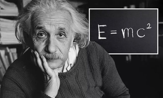 أثمن مخطوطة لأينشتاين لحسابات نظرية النسبية تُعرض للبيع بمزاد علني صورة رقم 1