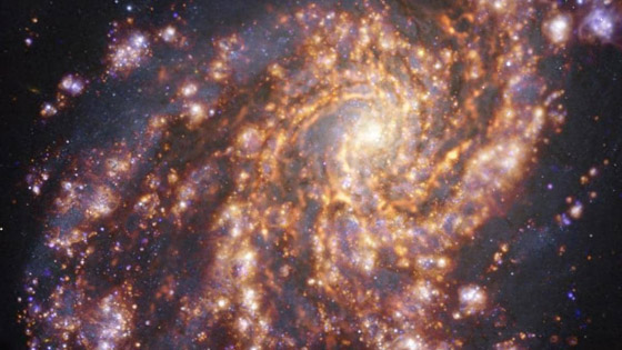 علماء فلك يكتشفون 6 مجرات 