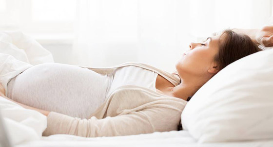 النوم أثناء الحمل.. إليكم أفضل الوضعيات حسب الأشهر صورة رقم 3