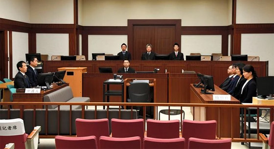 شحن حاسوب محمول بمحكمة يابانية يشعل معركة قضائية بين محام وقاض! صورة رقم 2