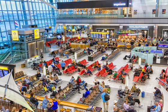 بينها مطارات عربية.. تعرفوا إلى أفضل مطارات العالم للعام 2021 صورة رقم 1