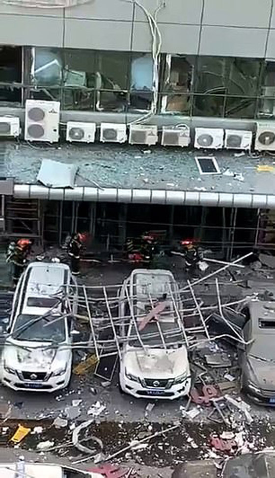 انفجار ضخم بمطعم صيني.. خلّف دمارا مرعبا وتسبب بمقتل وإصابة العشرات صورة رقم 9
