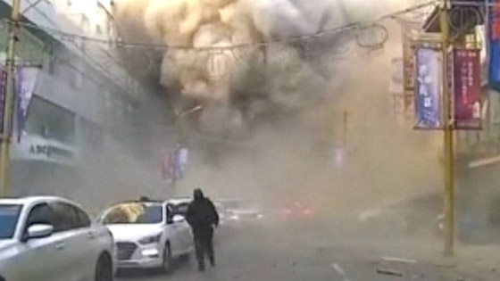 انفجار ضخم بمطعم صيني.. خلّف دمارا مرعبا وتسبب بمقتل وإصابة العشرات صورة رقم 10