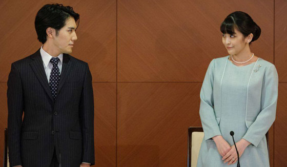 الأميرة اليابانية تتزوج أخيرا متجاوزة الأزمات.. فستان بسيط ووداع مؤثر صورة رقم 13