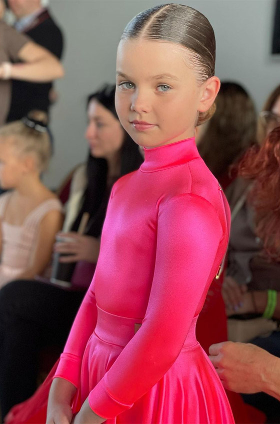 صور: طفلة روسية (9 سنوات) تفوز بلقب أجمل فتاة في أوراسيا صورة رقم 1