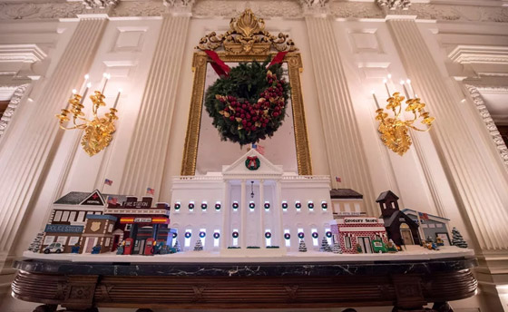 السيدة الأمريكية الأولى جيل بايدن تنشر صور زينة الميلاد في البيت الأبيض صورة رقم 14