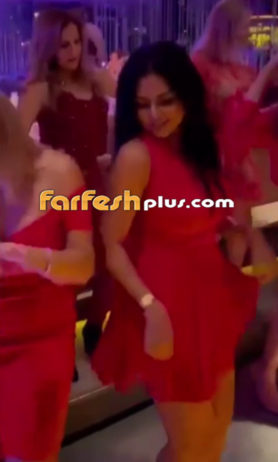 رانيا يوسف وسهرة رقص احتفالا بعيد ميلادها في إسبانيا (صور وفيديو).. الكل يرتدون الأحمر! صورة رقم 6