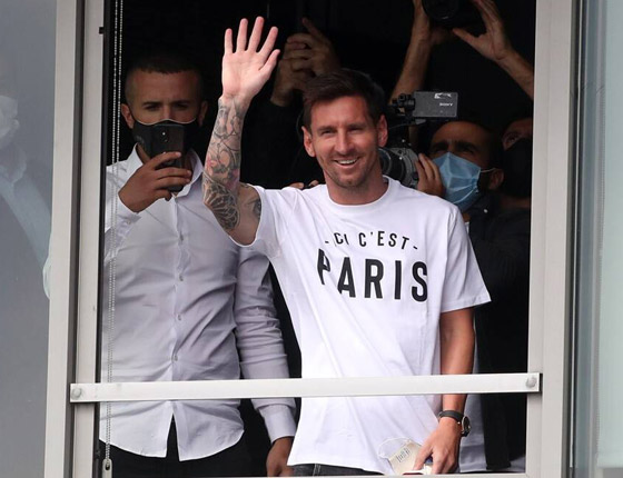 باريس سان جيرمان يتعاقد مع ميسي رسميا: عقده يمتد لعامين وسيحمل الرقم 30 صورة رقم 22