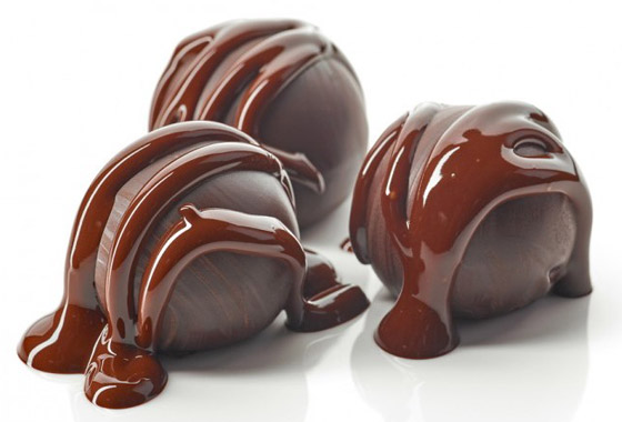 إليكم طريقة تحضير حلى الشوكولاتة الداكنة الصحية لمرضى السكري صورة رقم 1