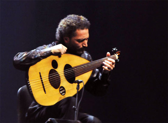  صورة رقم 5 - الموسيقار العراقي العالمي نصير شمه: أوتار العود تبث الروح