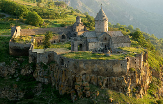 بالصور: تعرفوا إلى أجمل 10 كنائس تاريخية في أرمينيا صورة رقم 7