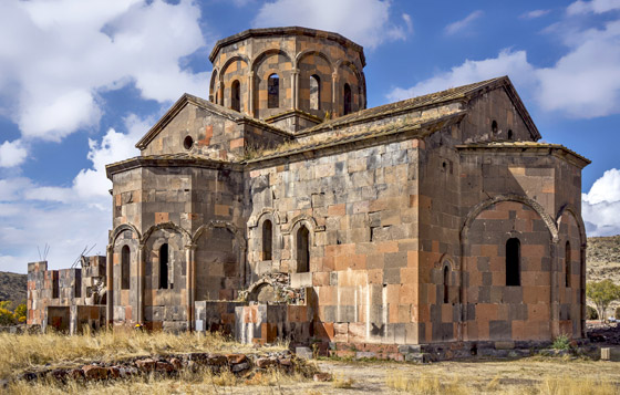 بالصور: تعرفوا إلى أجمل 10 كنائس تاريخية في أرمينيا صورة رقم 10