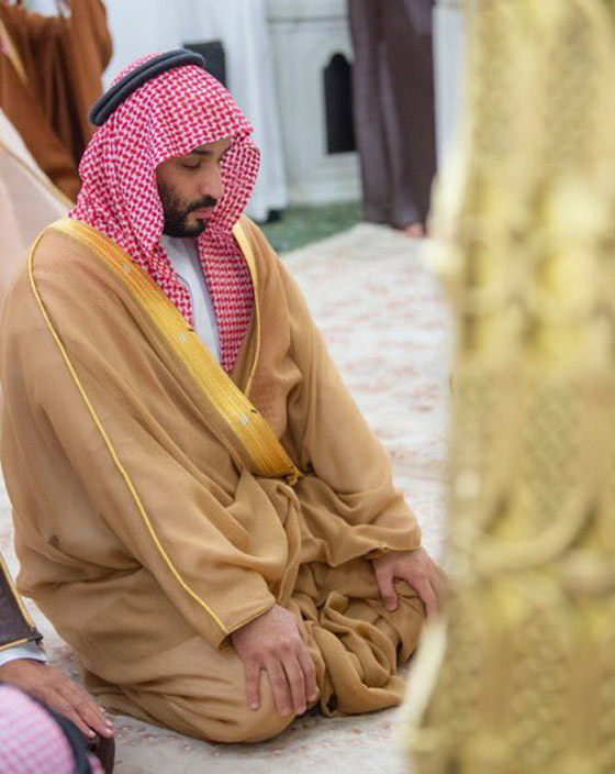 فيديو: ولي العهد السعودي يصلي بمسجد قباء النبوي ويطلق مشروع توسعته صورة رقم 4