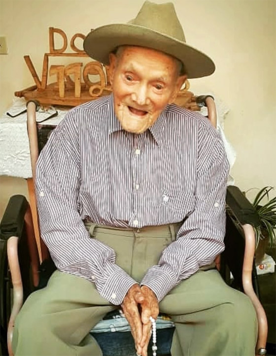  صورة رقم 9 - أكبر رجل معمر على قيد الحياة.. مزارع فنزويلي عمره 112 عاما