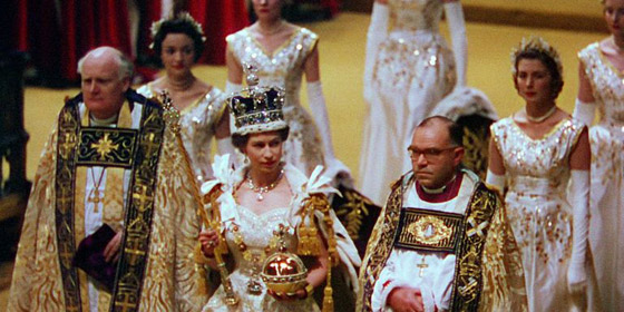 صورة رقم 2 - 4 حقائق مذهلة عن فستان الملكة إليزابيث في 