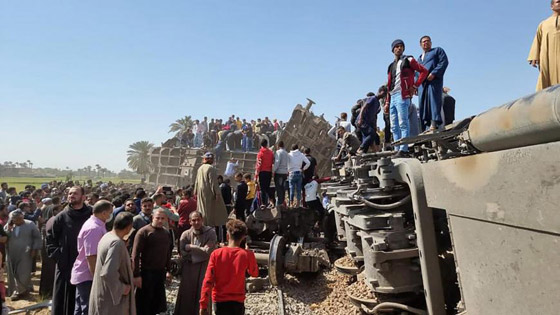  صورة رقم 3 - حادث مأساوي يودي بحياة 3 نساء وطفل في مصر.. أحد القطارات دهسهم وتركهم تحت العجلات