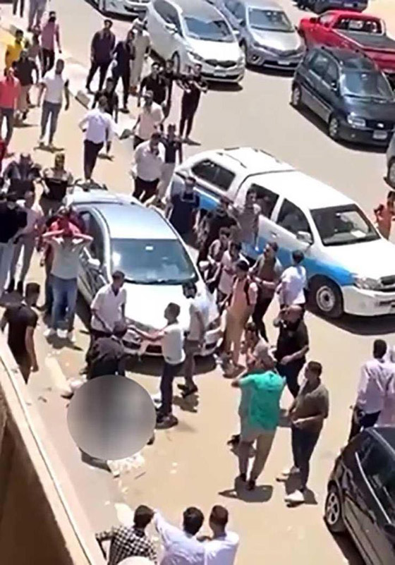  صورة رقم 16 - مصر: شاب يقتل طالبة بجامعة المنصورة لأنه يحبها ورفضت الزواج منه! (فيديو وصور)
