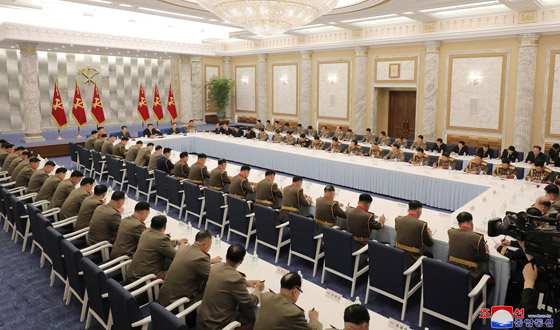  صورة رقم 2 - لهذه الاحتمالية.. اجتماع نادر للزعيم الكوري كيم 
