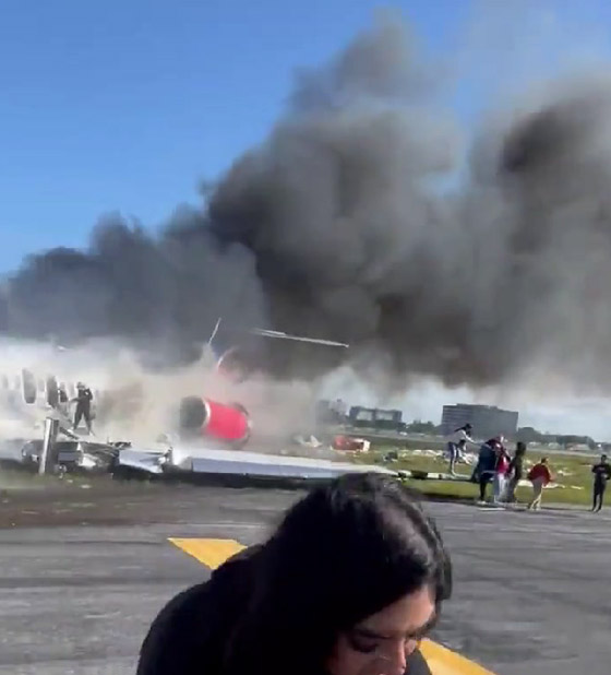  صورة رقم 10 - فيديو وصور: حادثة مروعة لتحطم واشتعال طائرة في مطار ميامي