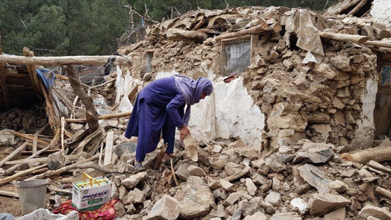  صورة رقم 2 - زلزال أفغانستان يحصد مزيدا من الضحايا.. 1500 قتيل ومئات الجرحى!