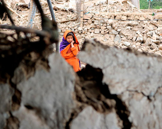 صورة رقم 11 - زلزال أفغانستان يحصد مزيدا من الضحايا.. 1500 قتيل ومئات الجرحى!