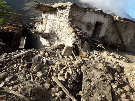  صورة رقم 14 - زلزال أفغانستان يحصد مزيدا من الضحايا.. 1500 قتيل ومئات الجرحى!