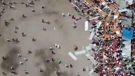 فيديو: قتلى ومئات الجرحى بانهيار منصة مصارعة للثيران بكولومبيا صورة رقم 12