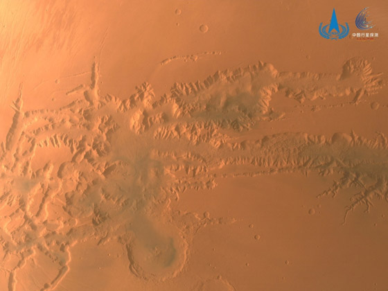 بالصور: مركبة صينية تحصل لأول مرة على مشاهد لكوكب المريخ بأكمله صورة رقم 1
