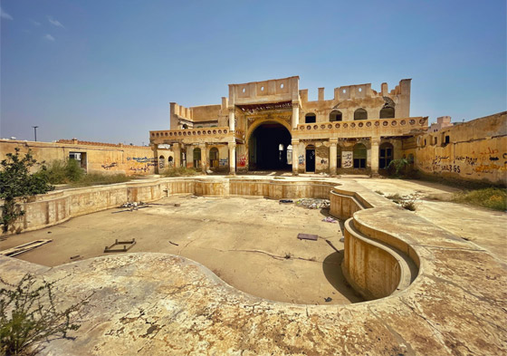  صورة رقم 2 - عمره 1300 عام وشهد لقاء تاريخي.. ما قصة القصر المهجور بالسعودية؟