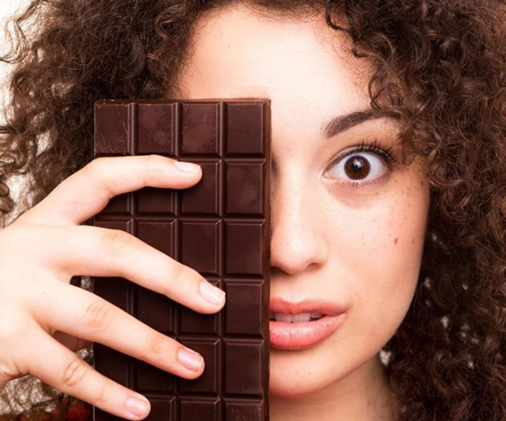  صورة رقم 6 - 3 طرق لاستخدام الشوكولاتة.. لبشرة ناعمة