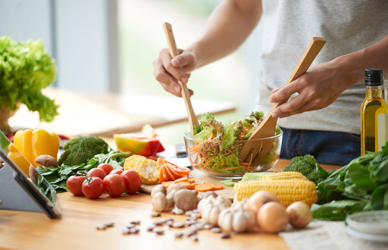  صورة رقم 2 - إليكم 6 طرق غير مكلفة ومميزة لتناول الطعام الصحي بالمنزل