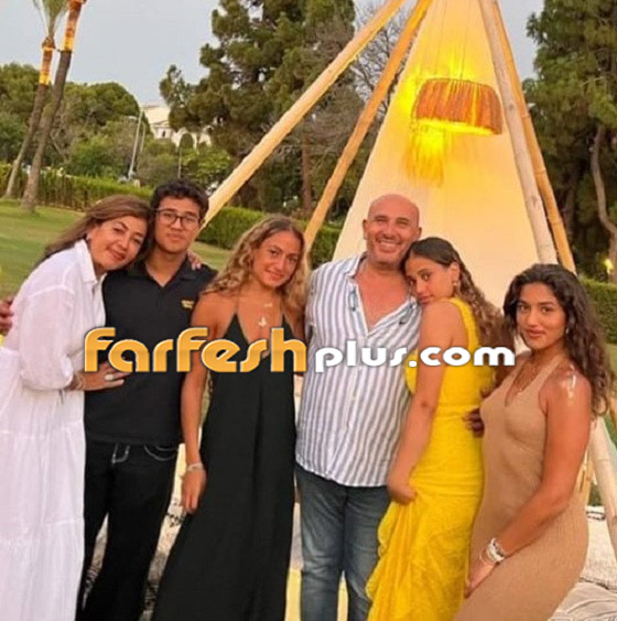  صورة رقم 3 - أبناء عمرو دياب يستمتعون بعطلتهم مع خالهم ووالدتهم زينة عاشور بإسبانيا