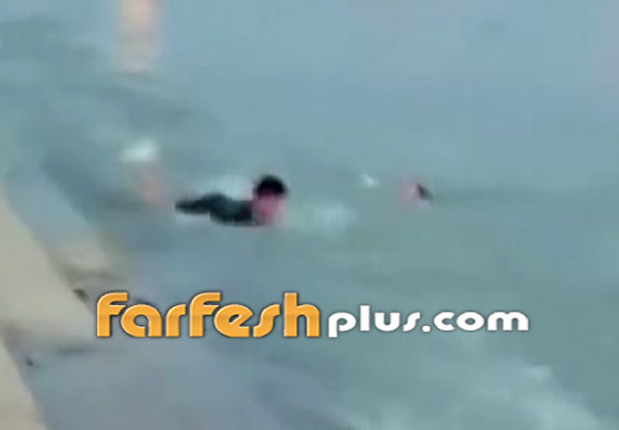  صورة رقم 2 - بالفيديو.. موقف بطولي من شاب صيني ينقذ طفلة من الغرق