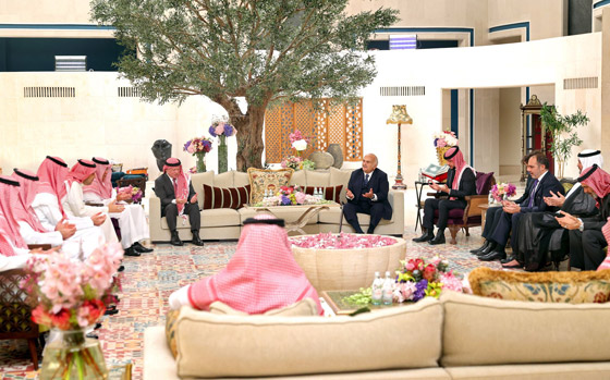 صورة رقم 8 - بالصور: خطوبة ولي العهد الأردني الأمير الحسين على آنسة سعودية