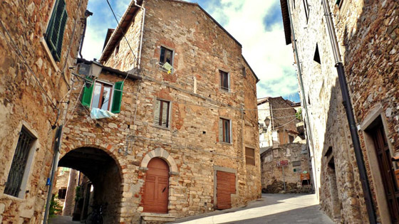  صورة رقم 3 - بالصور: 8 قرى إيطالية ساحرة وآسرة.. لم تسمع بها من قبل